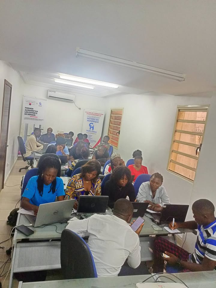 #E_INCH PREQUALIFICATION UI/UX DESIGN Hello… Nous entamons la 2ème semaine de la…